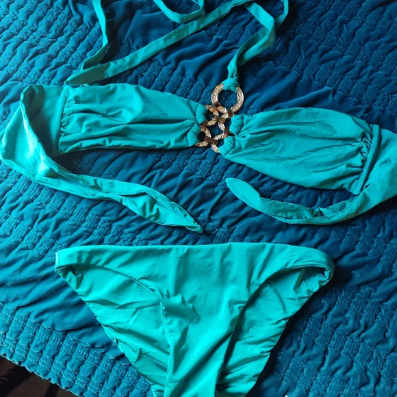 Kiss A Girl Set - Picture 2 of 11